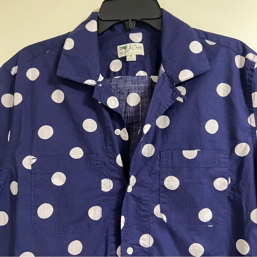 J.CREW Mens Short-sleeve Slub cotton camp collar shirt in Blue Polka Dot, Medium - Picture 4 of 12
